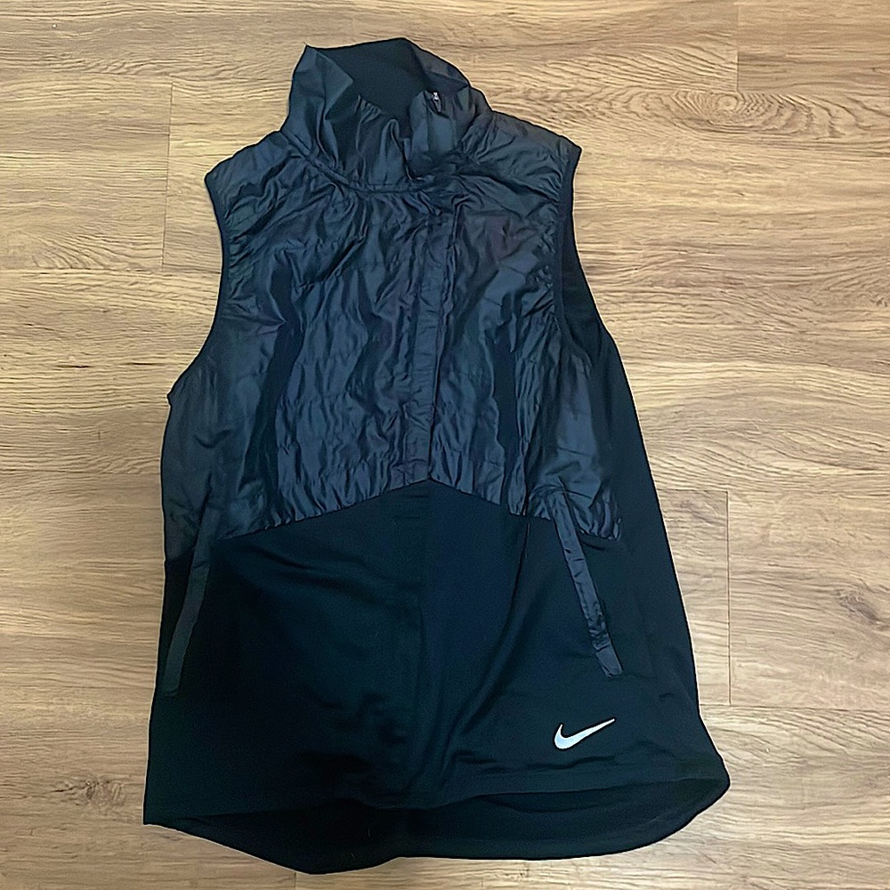 NIKE running vest